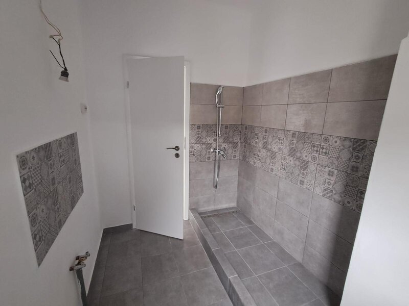 Hristo Botev, Piata Rosetti, Universitate